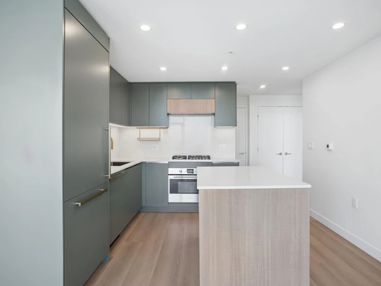 309-13573 98a Avenue, Surrey, BC, V3T 0X1 - 2
