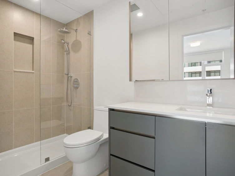 309-13573 98a Avenue, Surrey, BC, V3T 0X1 - 5
