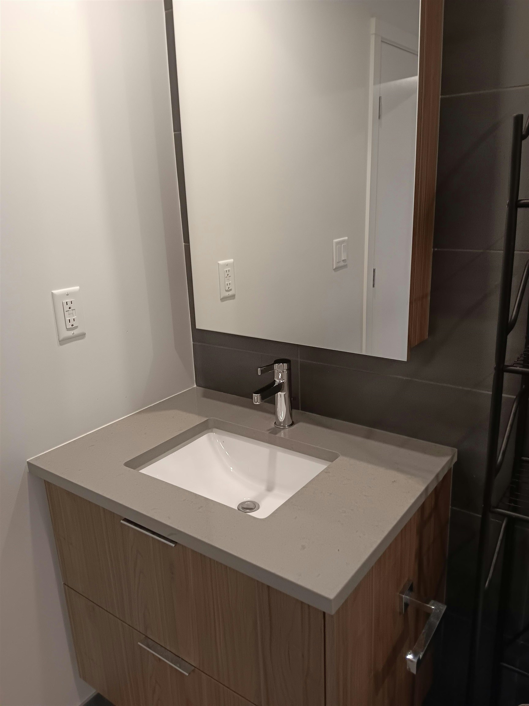 1806-13359 Old Yale Road, Surrey, BC, V3T 0S4 - 4
