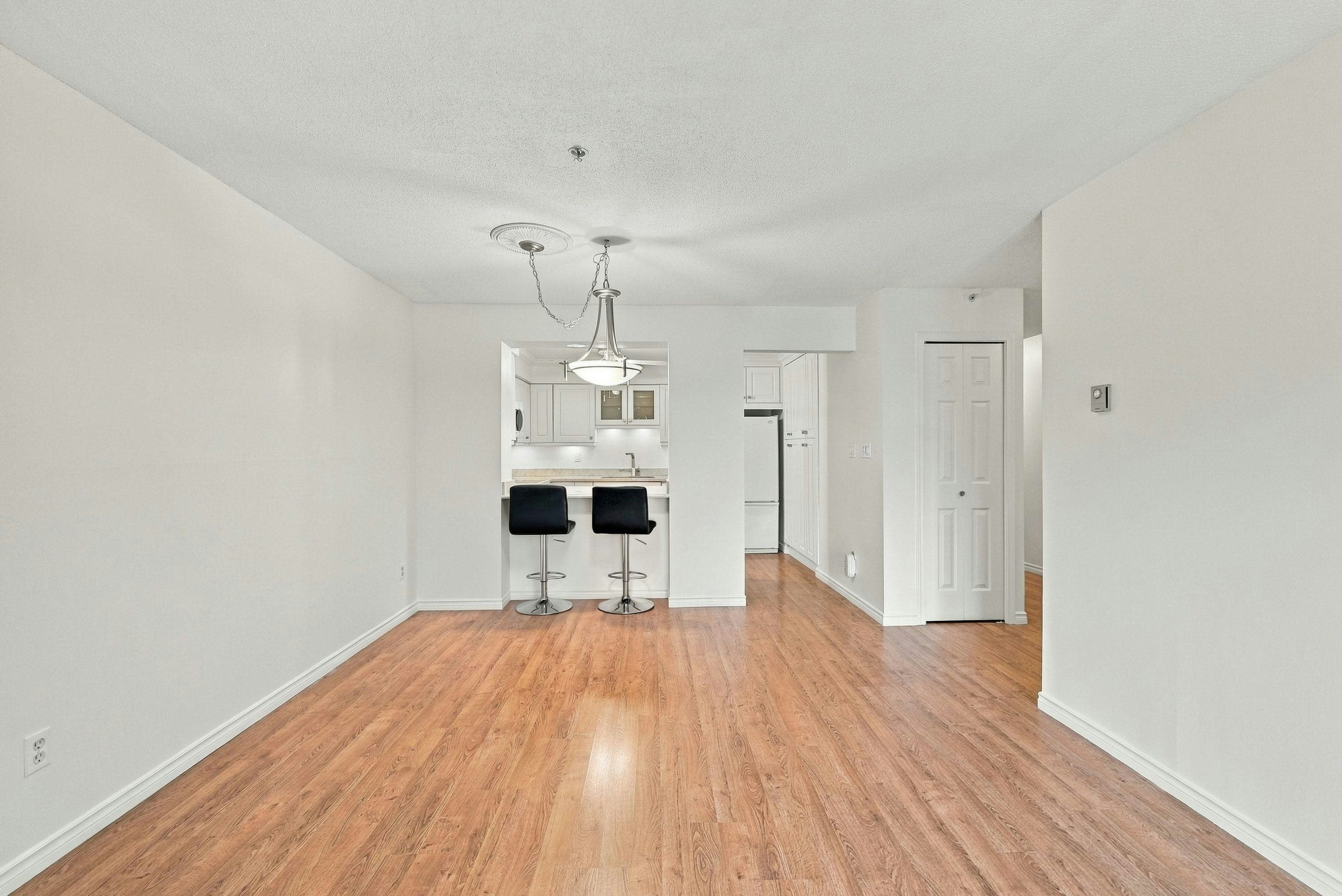 106-2973 Burlington Drive - 3