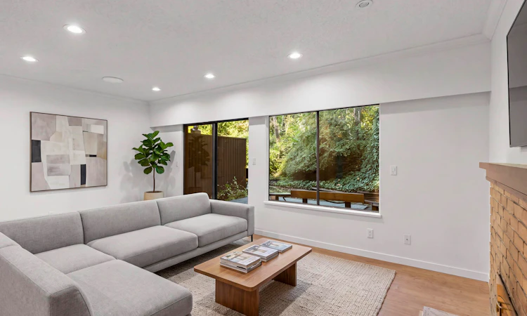 1996 Purcell Way
