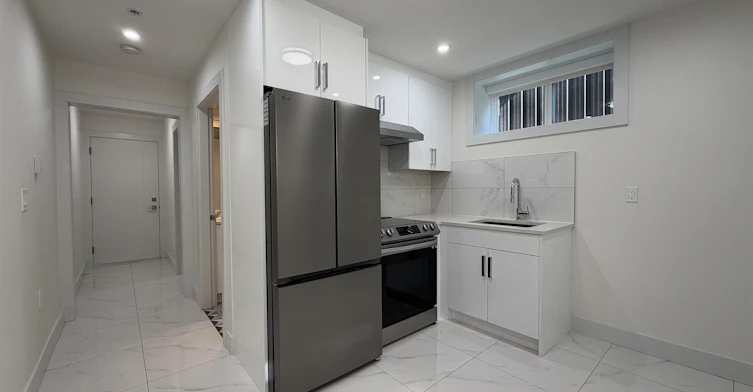 1052 E 50th Avenue, Vancouver, BC, V5X 1B8