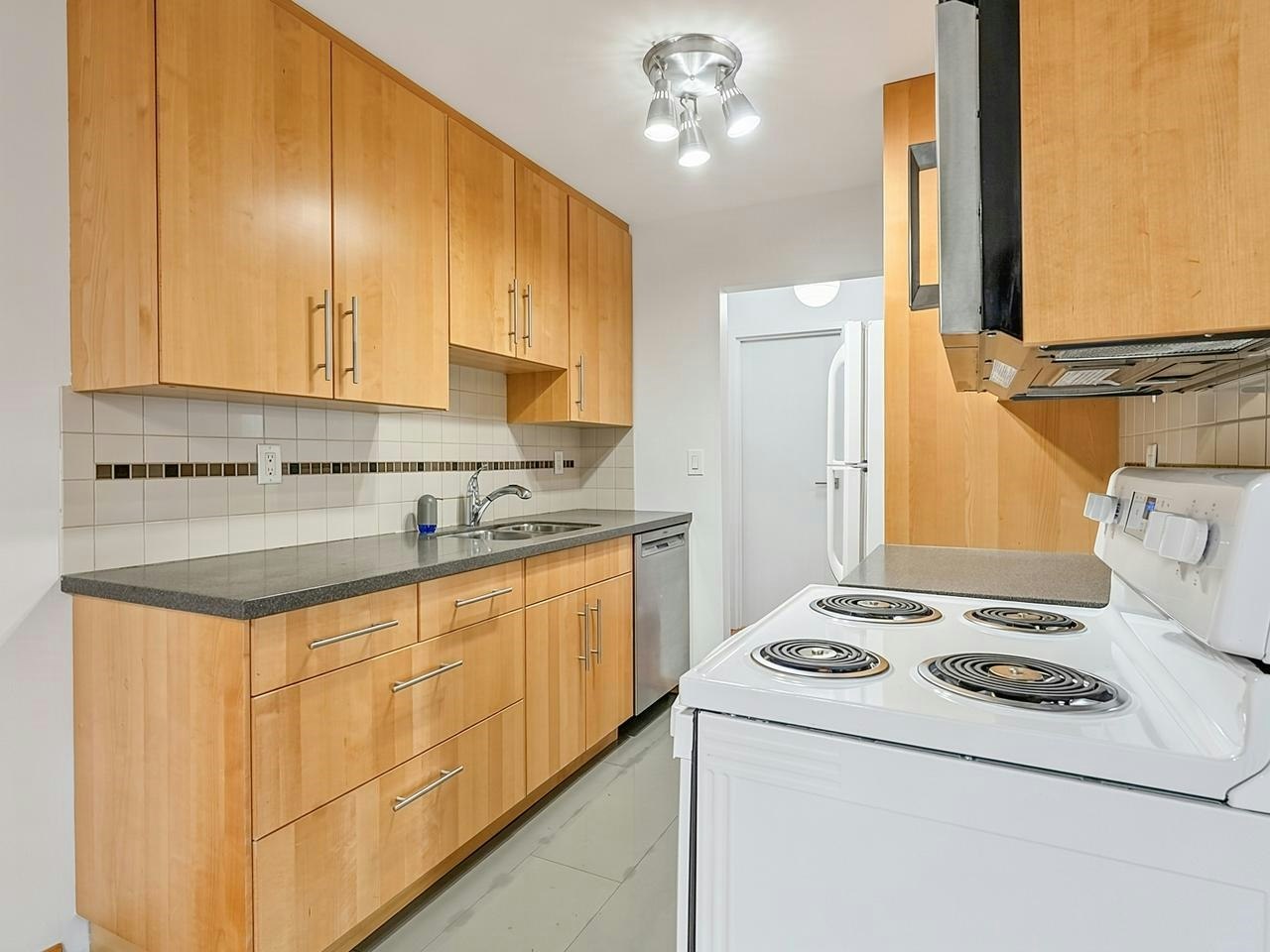 106-1844 W 7th Avenue - 5