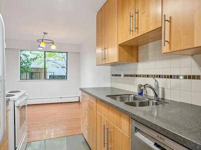 106-1844 W 7th Avenue - 4