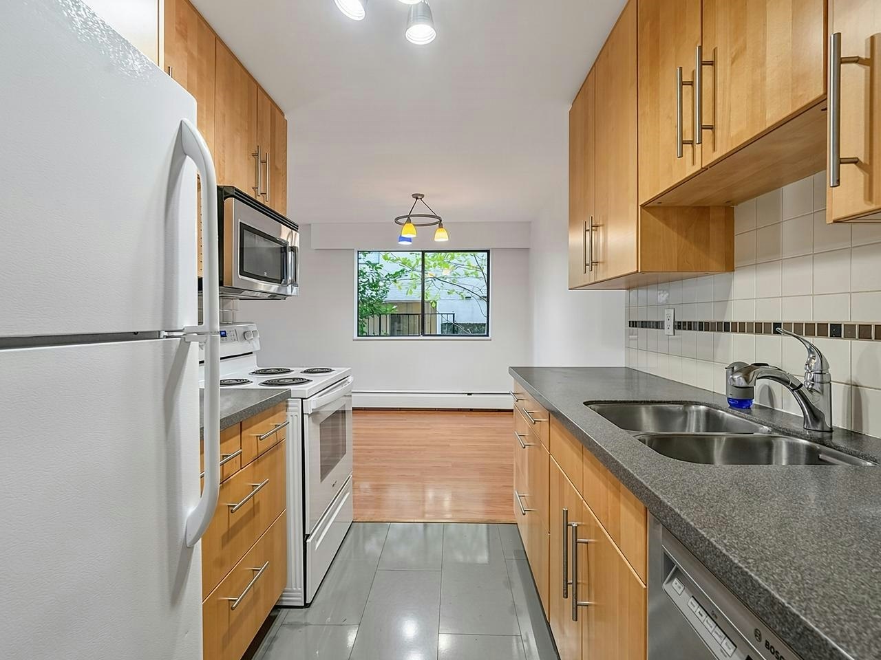 106-1844 W 7th Avenue - 3