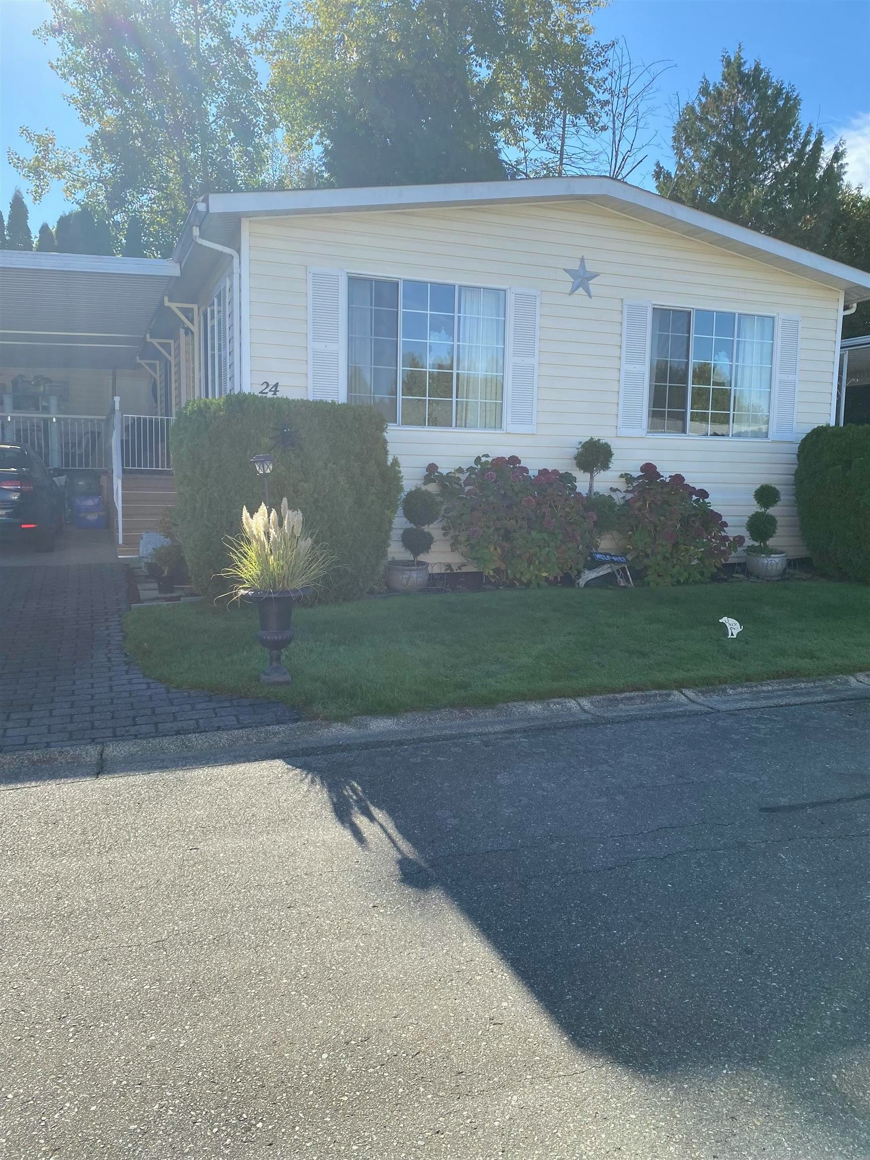 24-13507 81 Street, Surrey, BC, V3W 3C6