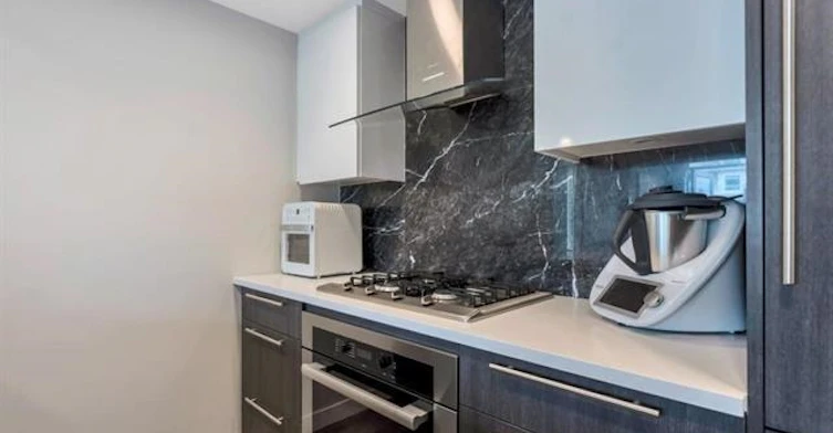 5077 Cambie Street, Vancouver, BC, V5J 0H7 - 10