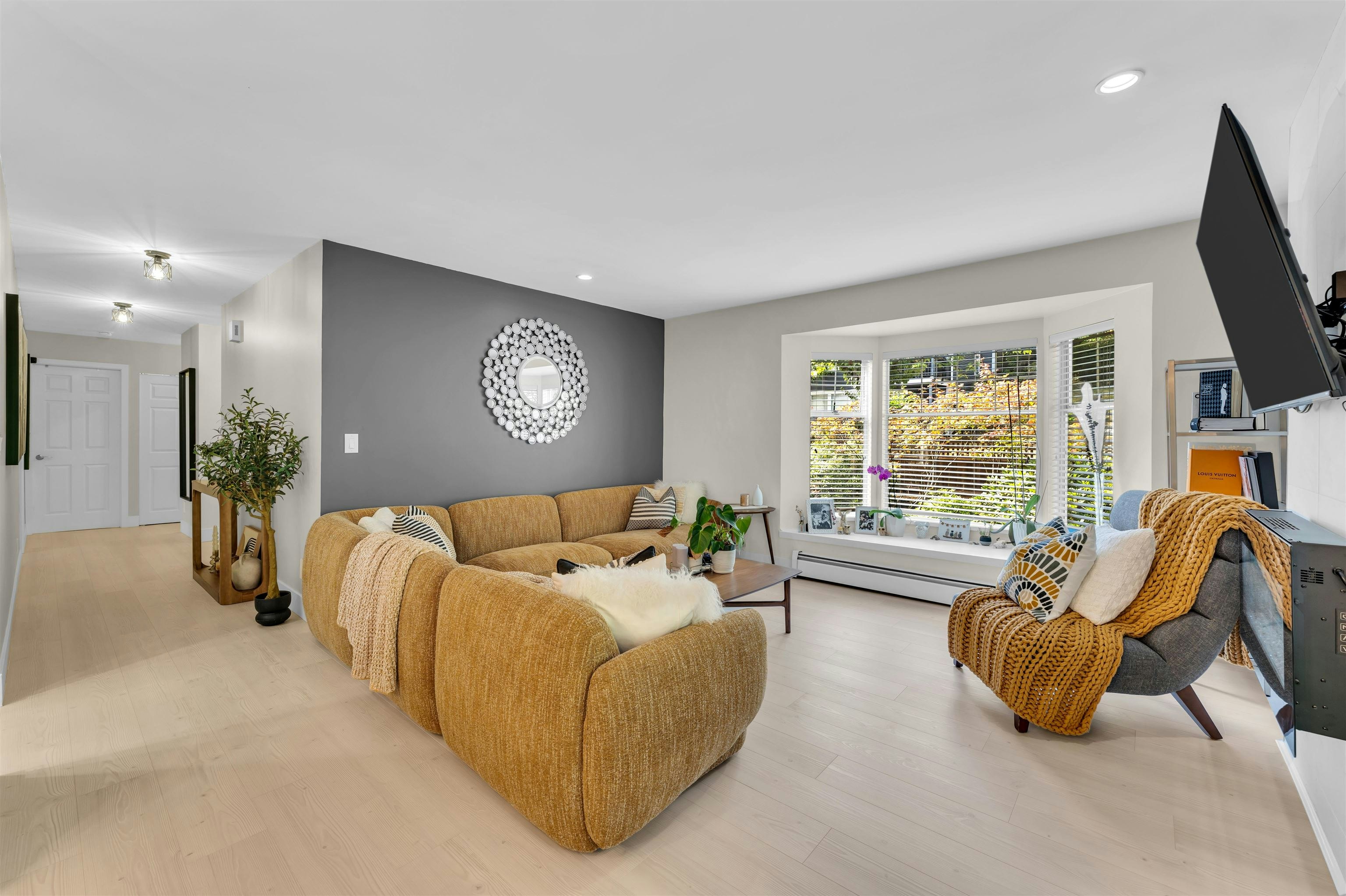 10-1140 Falcon Drive, Coquitlam, BC, V3E 2J6