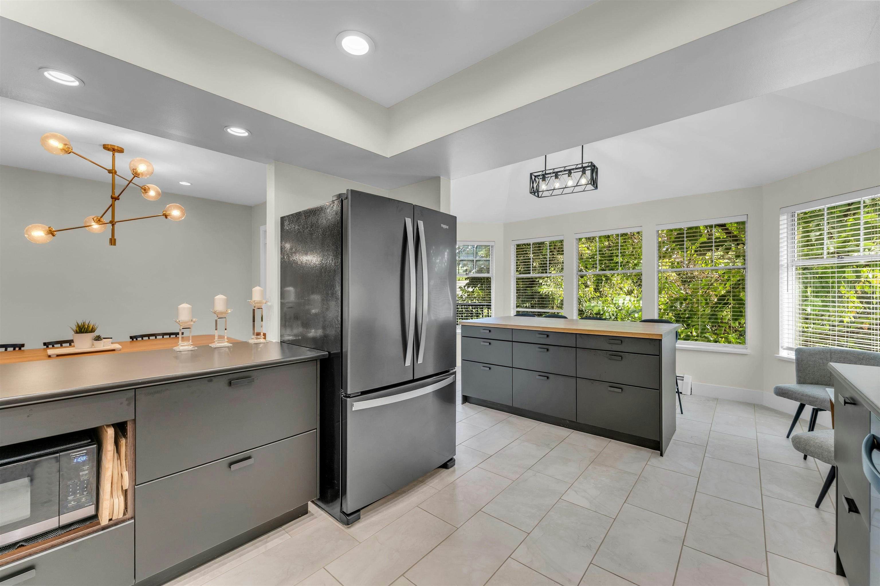 10-1140 Falcon Drive, Coquitlam, BC, V3E 2J6 - 5