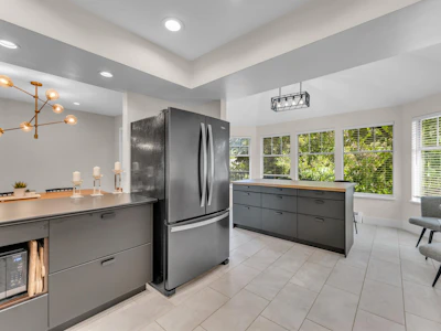 10-1140 Falcon Drive - 5