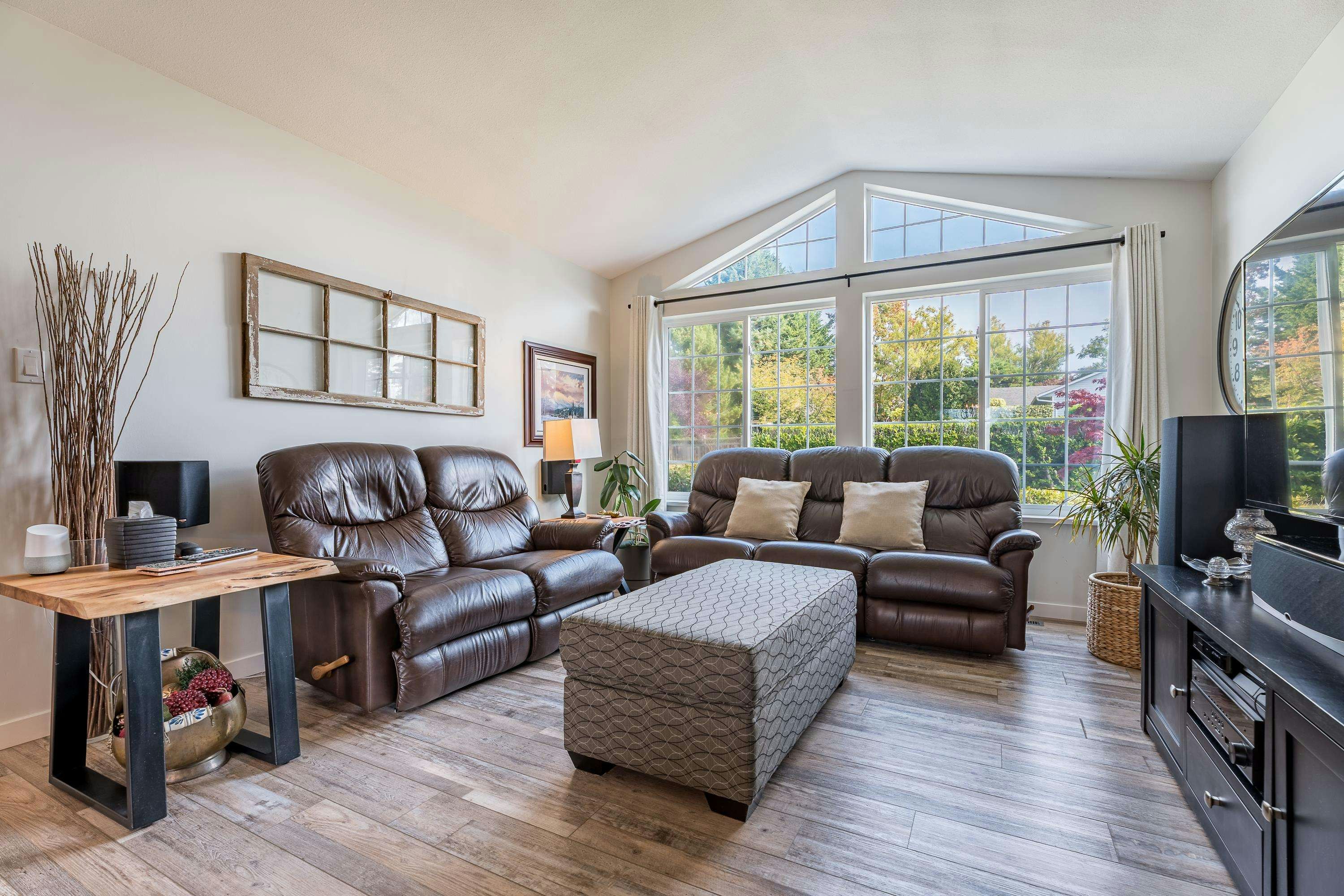 5617 Curtis Place, Sechelt, BC, V7Z 0R9 - 2