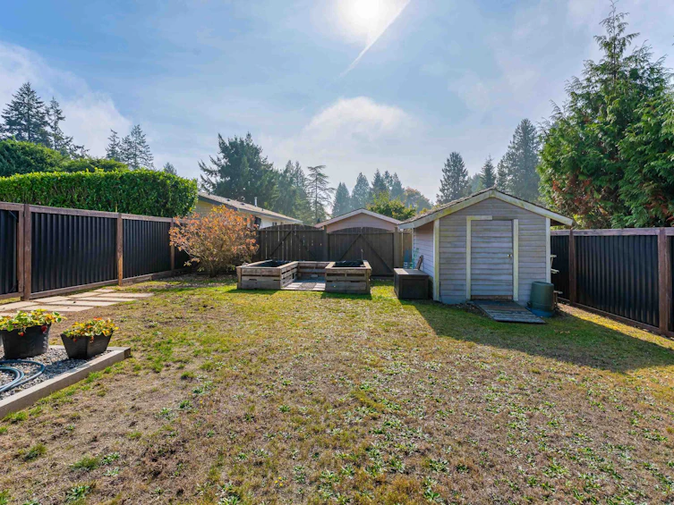 5617 Curtis Place, Sechelt, BC, V7Z 0R9 - 22