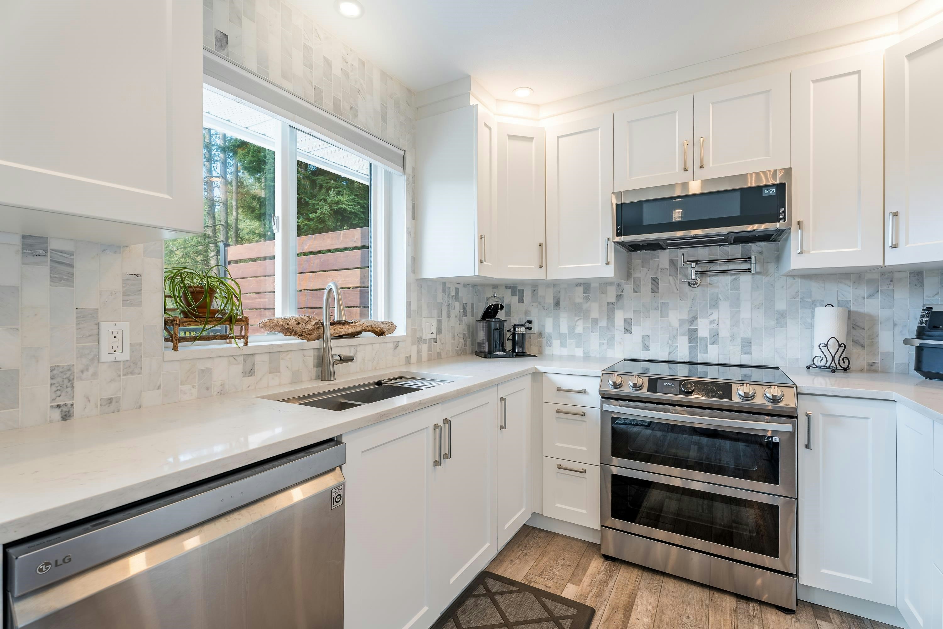 5617 Curtis Place, Sechelt, BC, V7Z 0R9 - 7