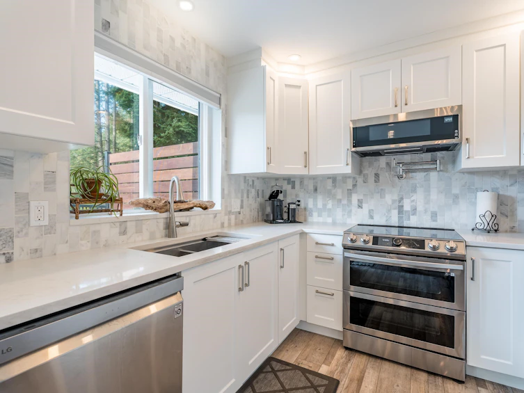 5617 Curtis Place, Sechelt, BC, V7Z 0R9 - 7