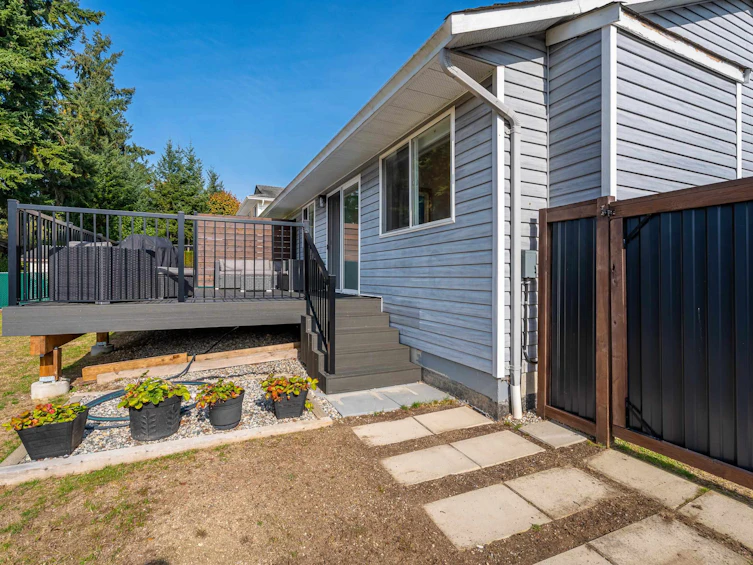 5617 Curtis Place, Sechelt, BC, V7Z 0R9 - 23