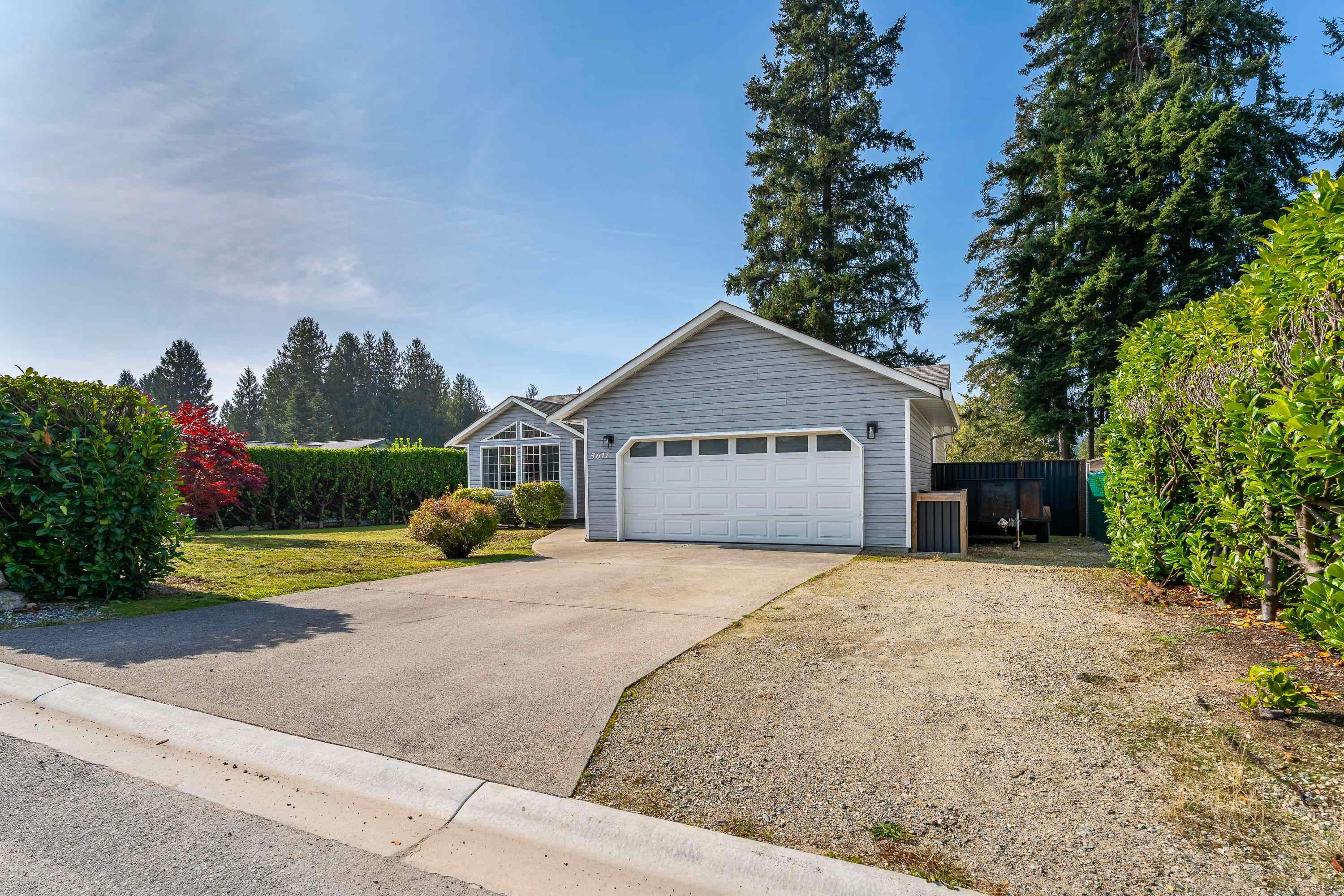 5617 Curtis Place, Sechelt, BC, V7Z 0R9 - 28