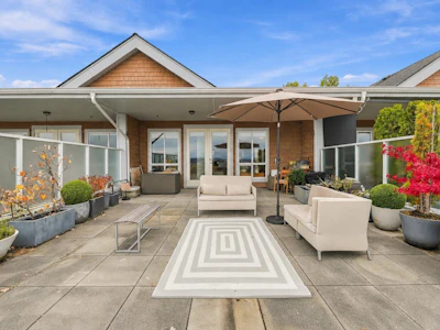 408-6470 194 Street - 4