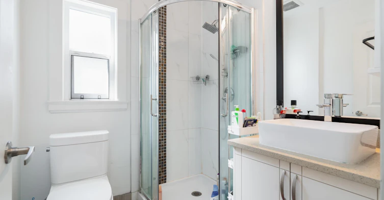 28xx W 6th Avenue, Vancouver, BC, V6K 1X1 - 4