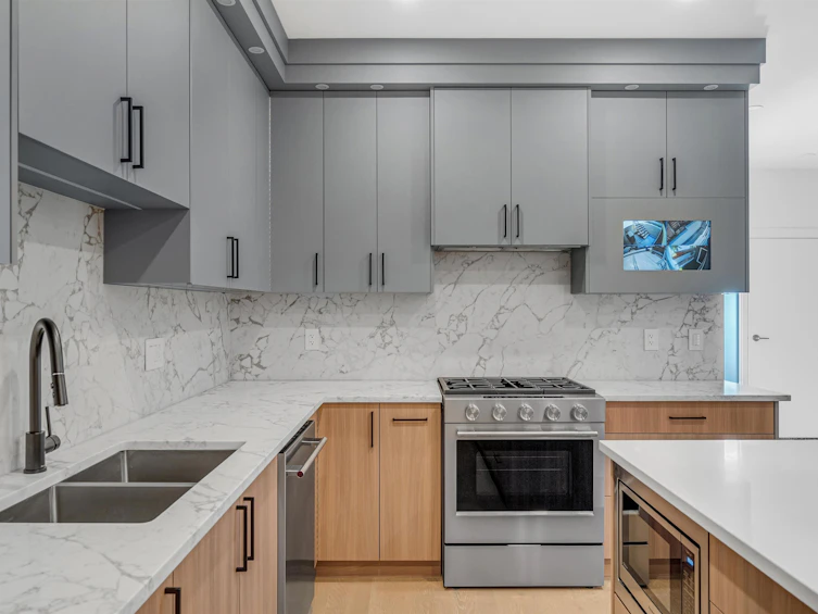 4-6176 Elgin Avenue, Burnaby, BC, V5H 3S4 - 3