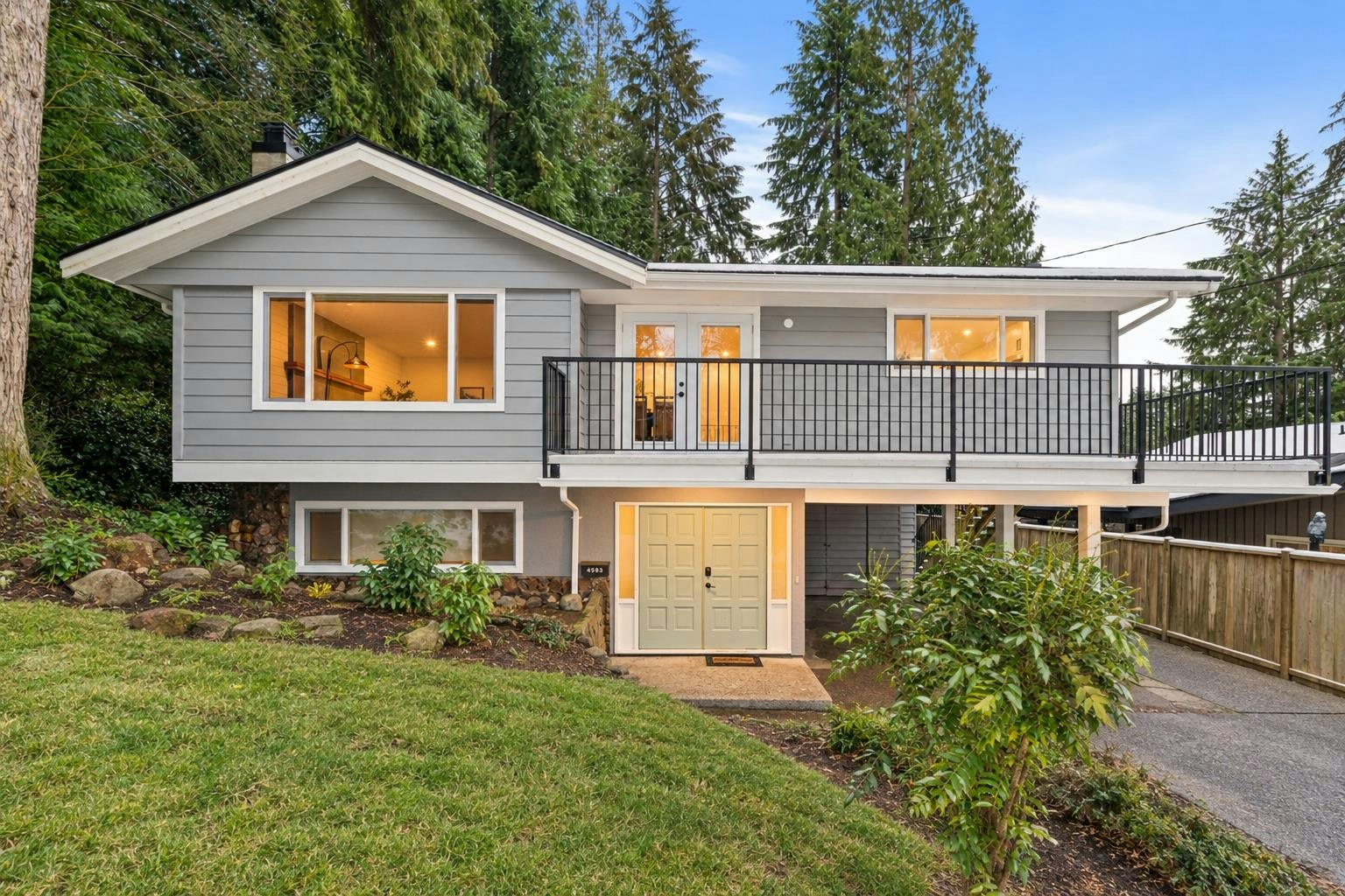 4593 Cliffmont Road, North Vancouver, BC, V7G 1J8