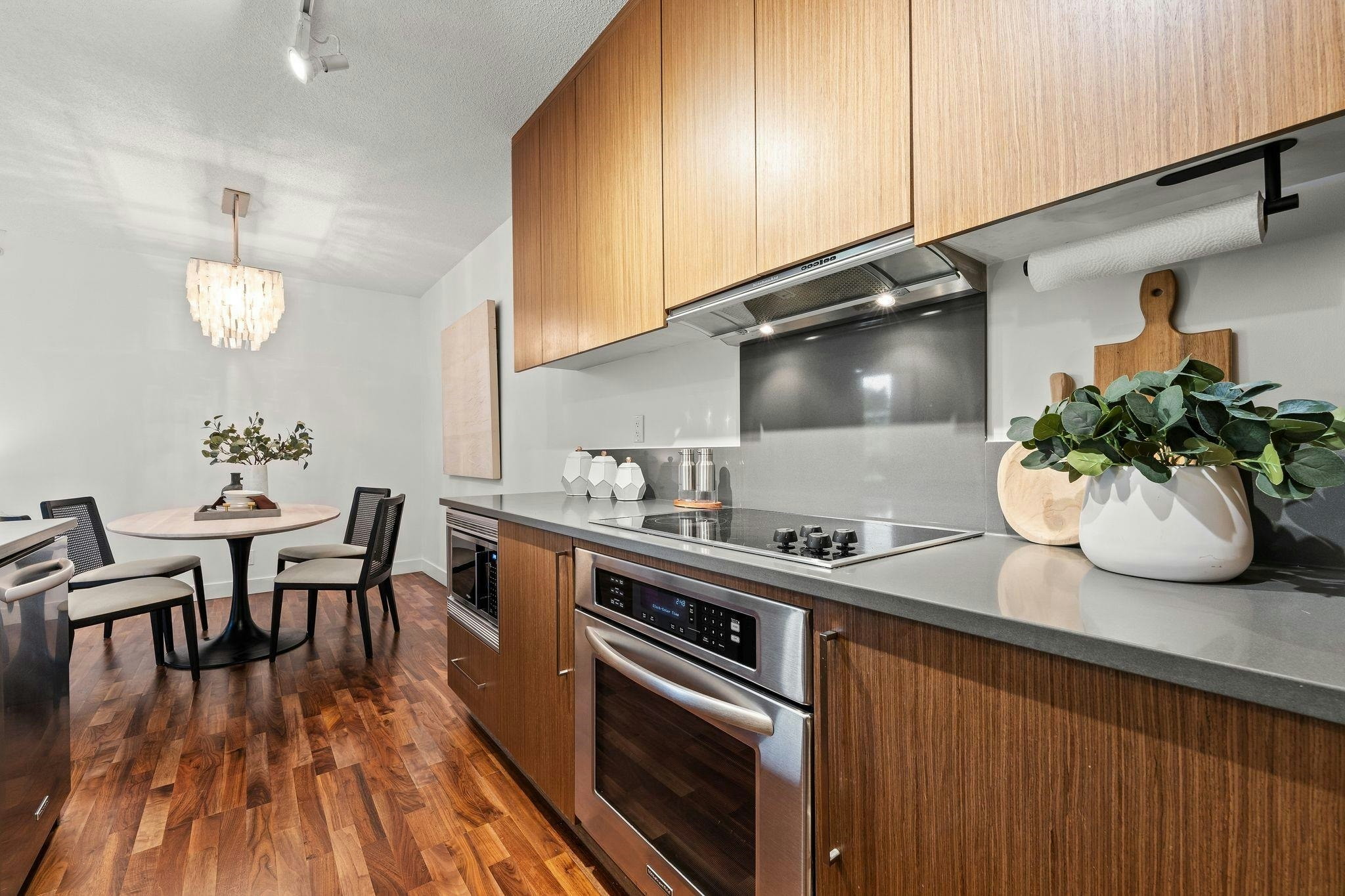 256-250 E 6th Avenue - 5