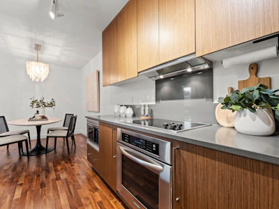 256-250 E 6th Avenue - 5