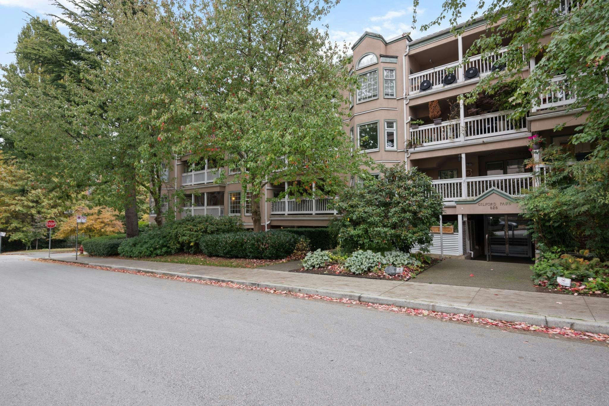 102-828 Gilford Street, Vancouver, BC, V6G 2N6