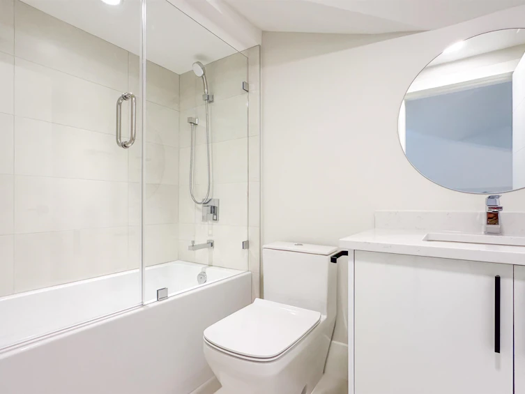 2373 W 7th Avenue, Vancouver, BC, V6K 1Y4 - 34