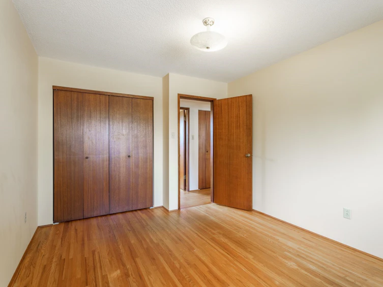 15732 Goggs Avenue, Surrey, BC, V4B 2N7 - 14