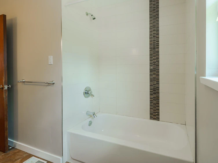 15732 Goggs Avenue, Surrey, BC, V4B 2N7 - 20