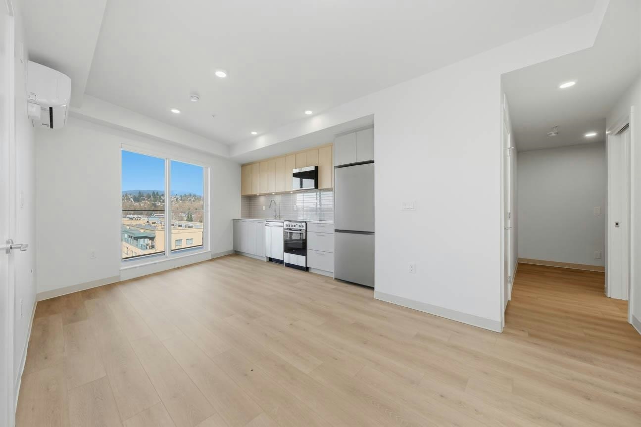 518-1529 Oxford, North Vancouver, BC, V7J 0G2