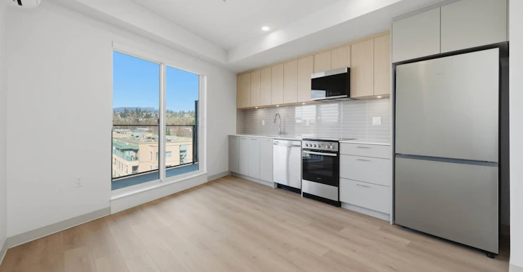 518-1529 Oxford, North Vancouver, BC, V7J 0G2 - 2