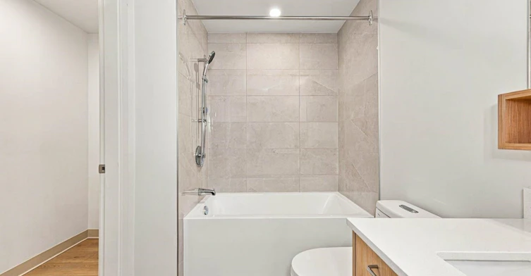 409-1529 Oxford, North Vancouver, BC, V7J 0G2 - 4