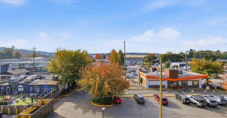 409-1529 Oxford, North Vancouver, BC, V7J 0G2 - 2