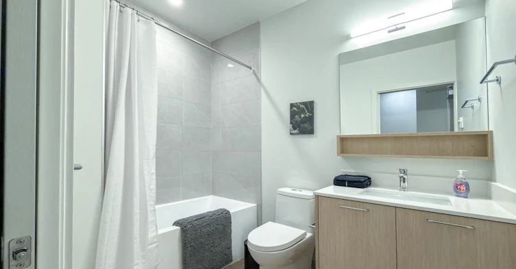 101-1529 Oxford, North Vancouver, BC, V7J 0G2 - 11
