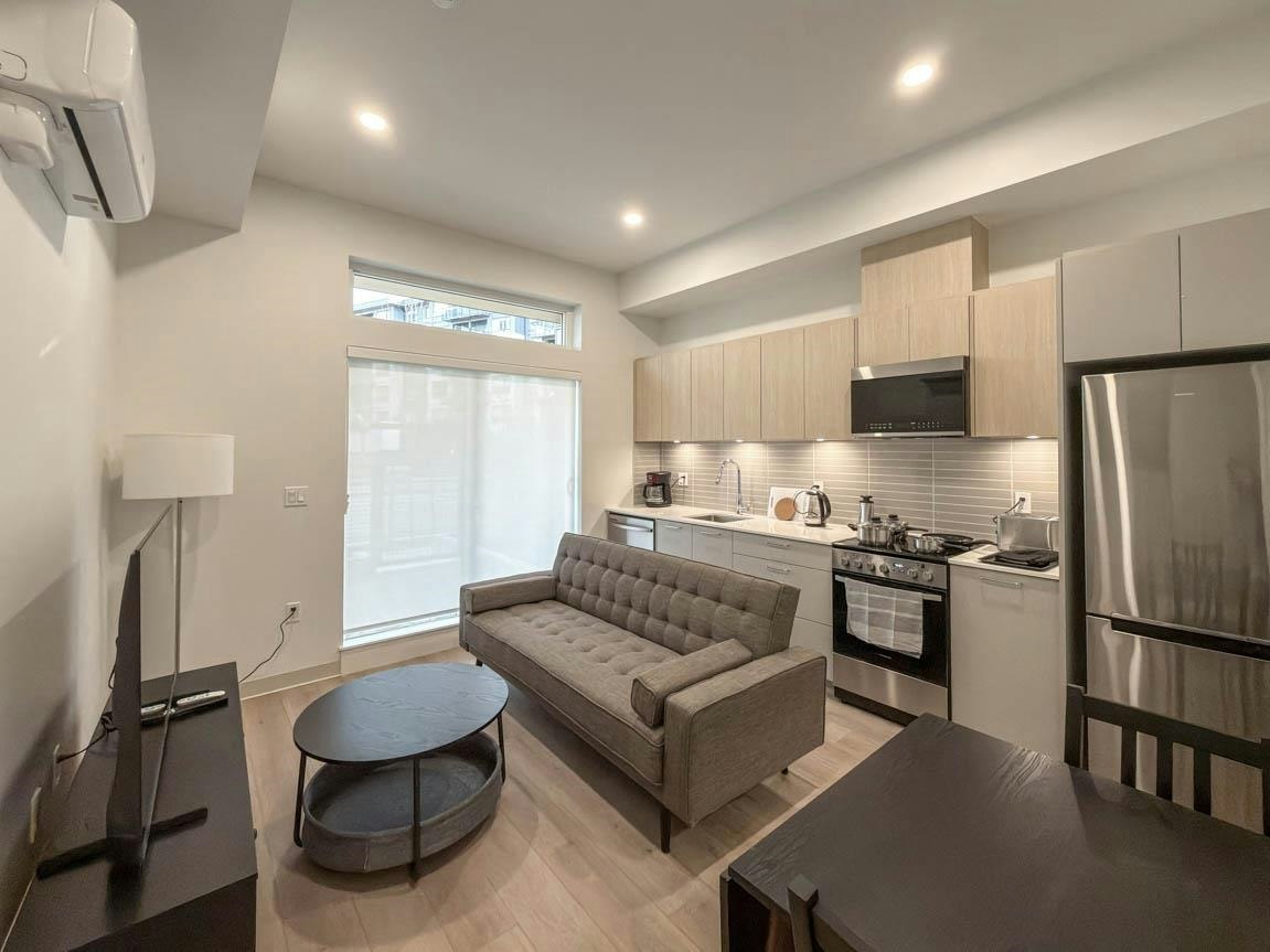 101-1529 Oxford, North Vancouver, BC, V7J 0G2