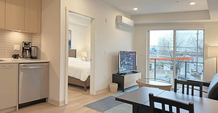 217-1529 Oxford, North Vancouver, BC, V7J 0G2 - 11