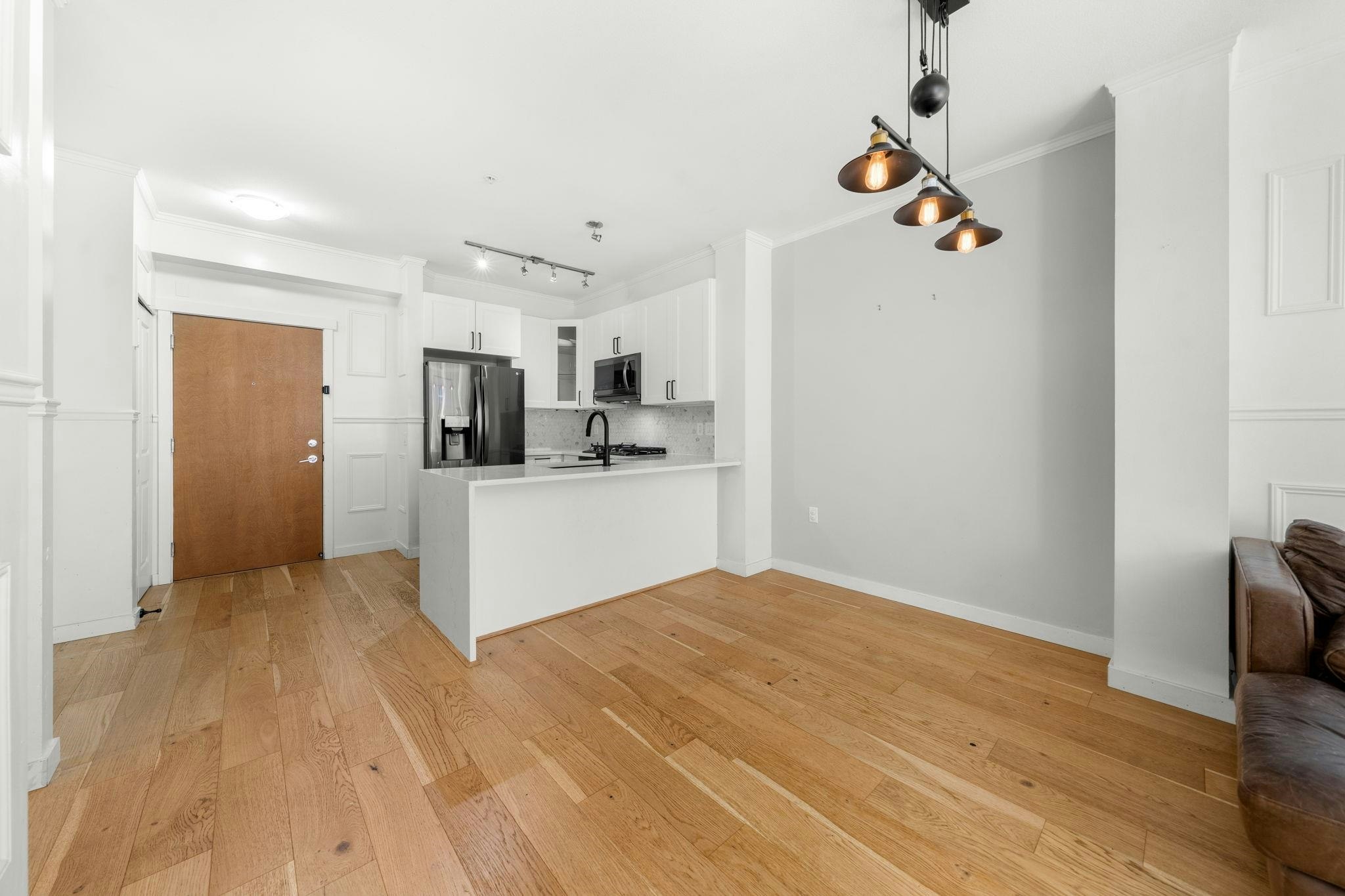 417-119 W 22nd Street, North Vancouver, BC, V7M 0B4 - 11