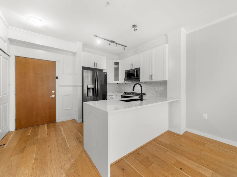 417-119 W 22nd Street, North Vancouver, BC, V7M 0B4 - 8