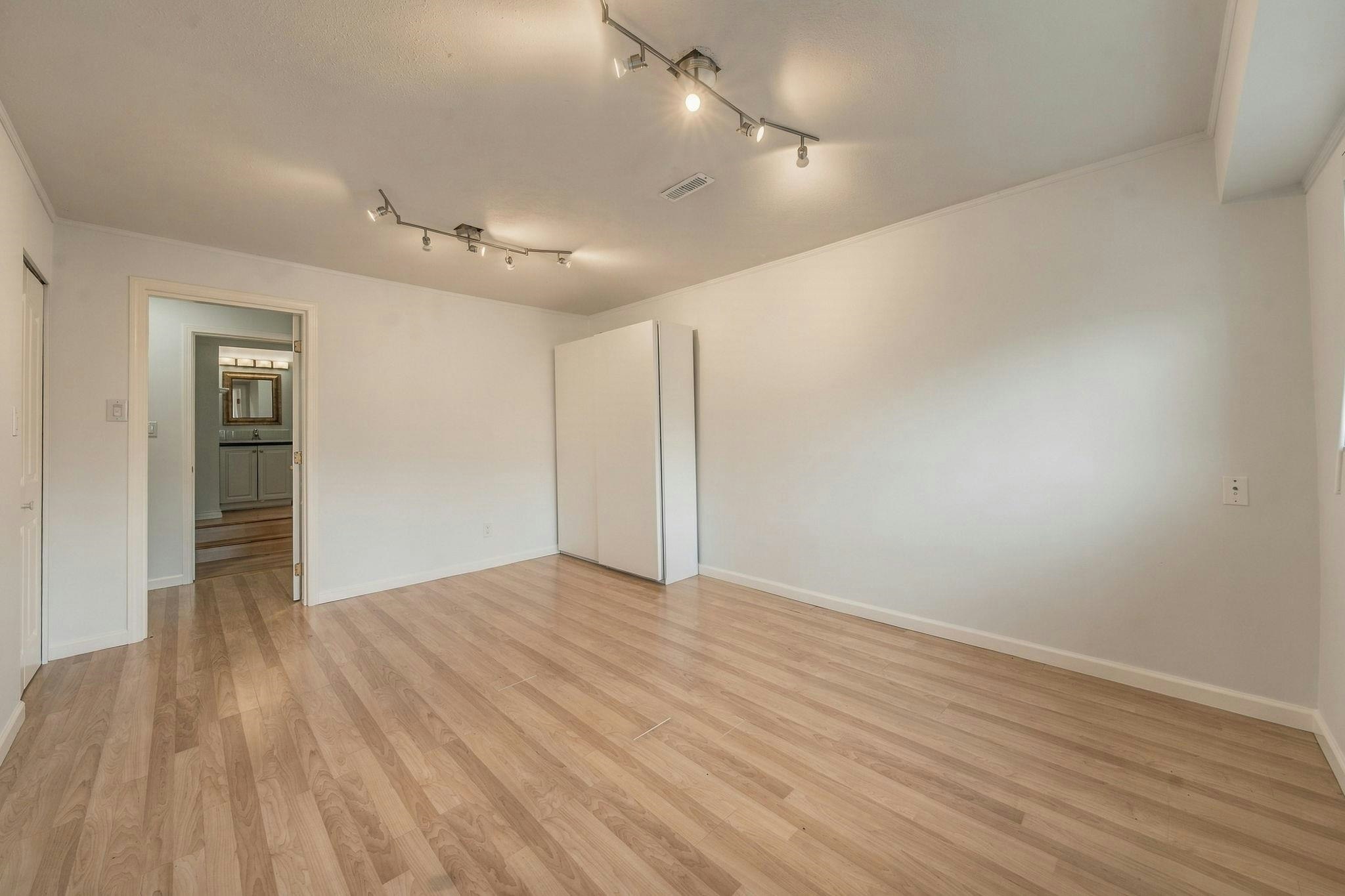 1231 River Drive, Coquitlam, BC, V3E 1N7 - 23