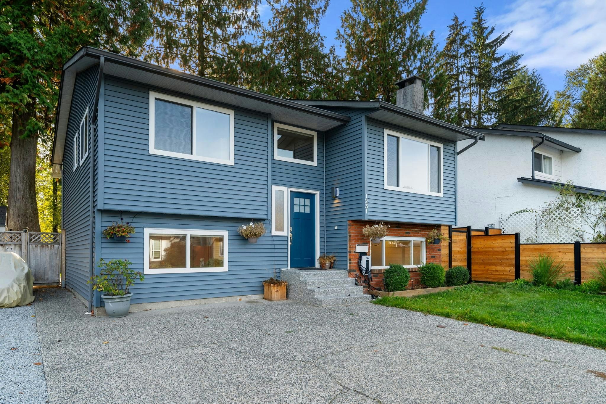 1231 River Drive, Coquitlam, BC, V3E 1N7 - 35