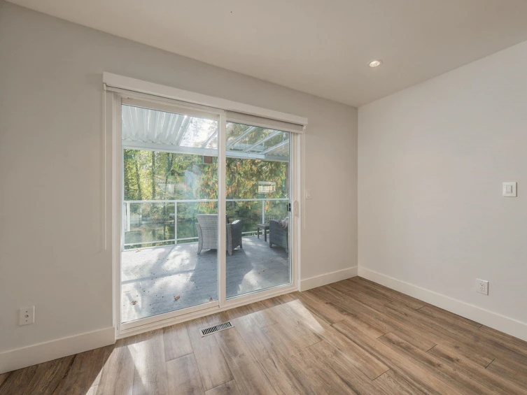 1231 River Drive, Coquitlam, BC, V3E 1N7 - 5