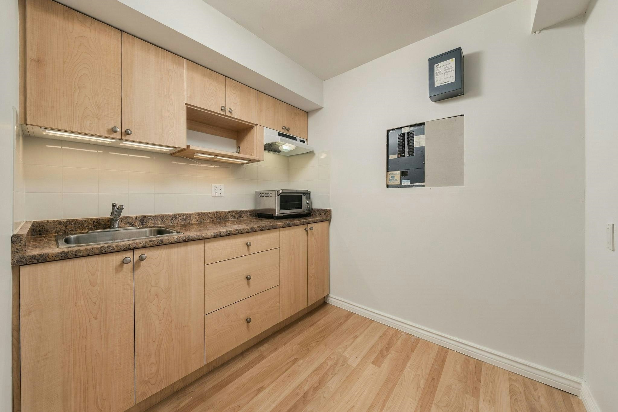 1231 River Drive, Coquitlam, BC, V3E 1N7 - 26