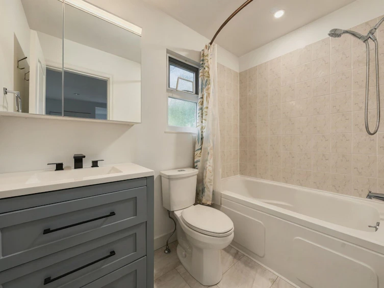 1231 River Drive, Coquitlam, BC, V3E 1N7 - 19