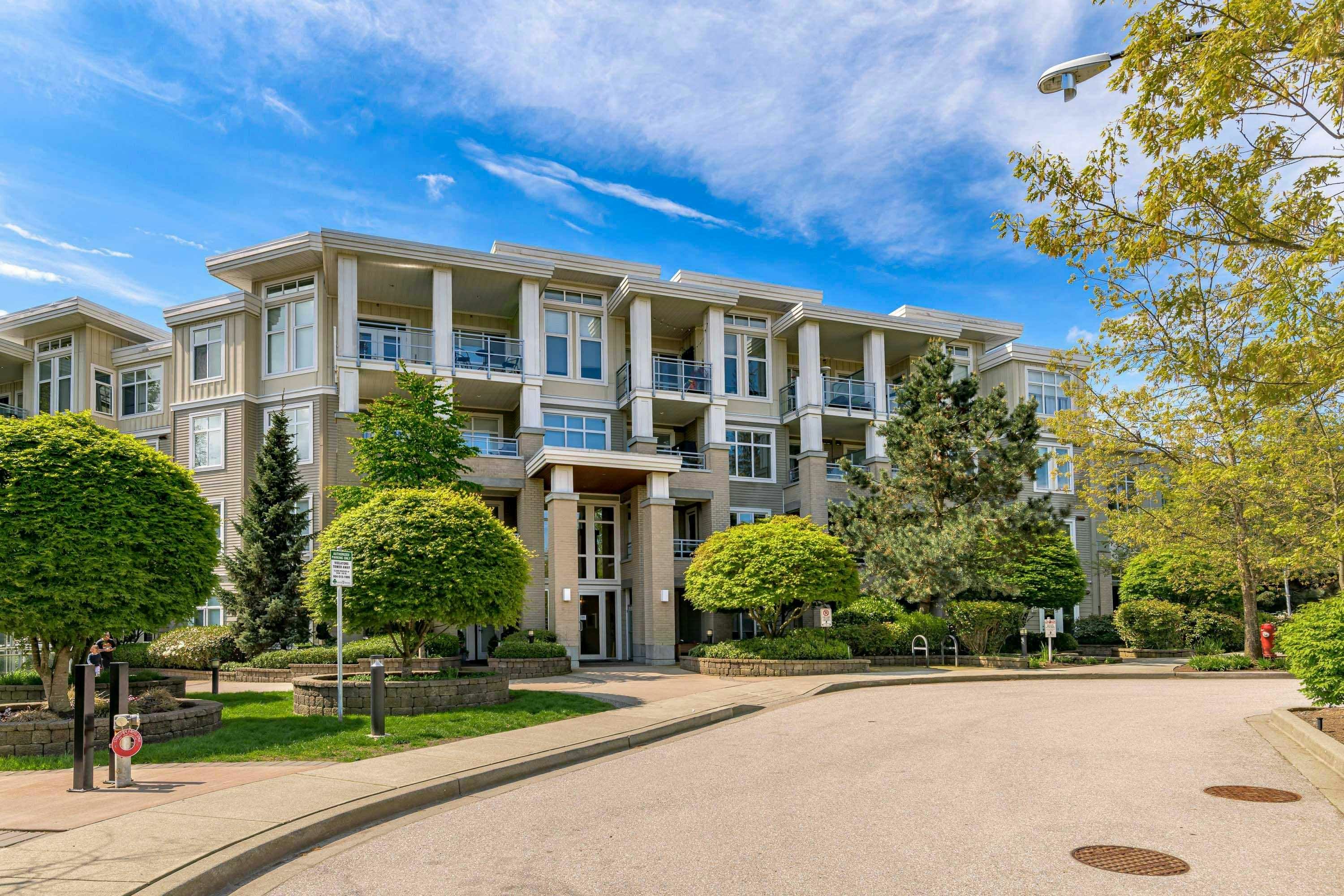 210-15428 31 Avenue, Surrey, BC, V3Z 3W4