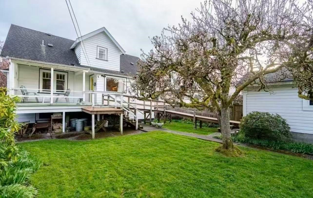 2000 West 43rd Avenue, Vancouver, BC, V6M 2C7 - 23