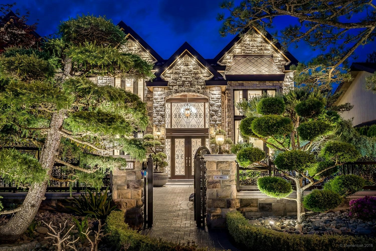 7551 Sunnybank Avenue - 2