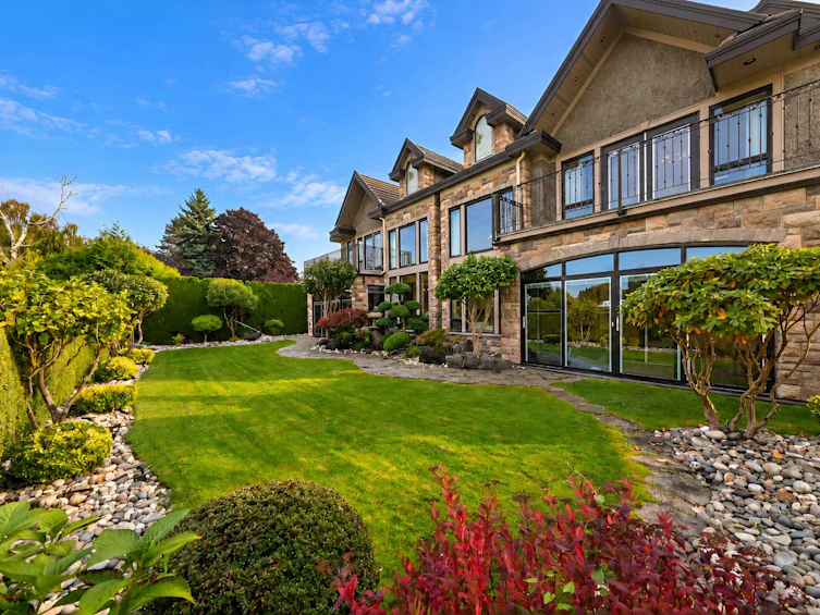 7551 Sunnybank Avenue, Richmond, BC, V6Y 1G6 - 23