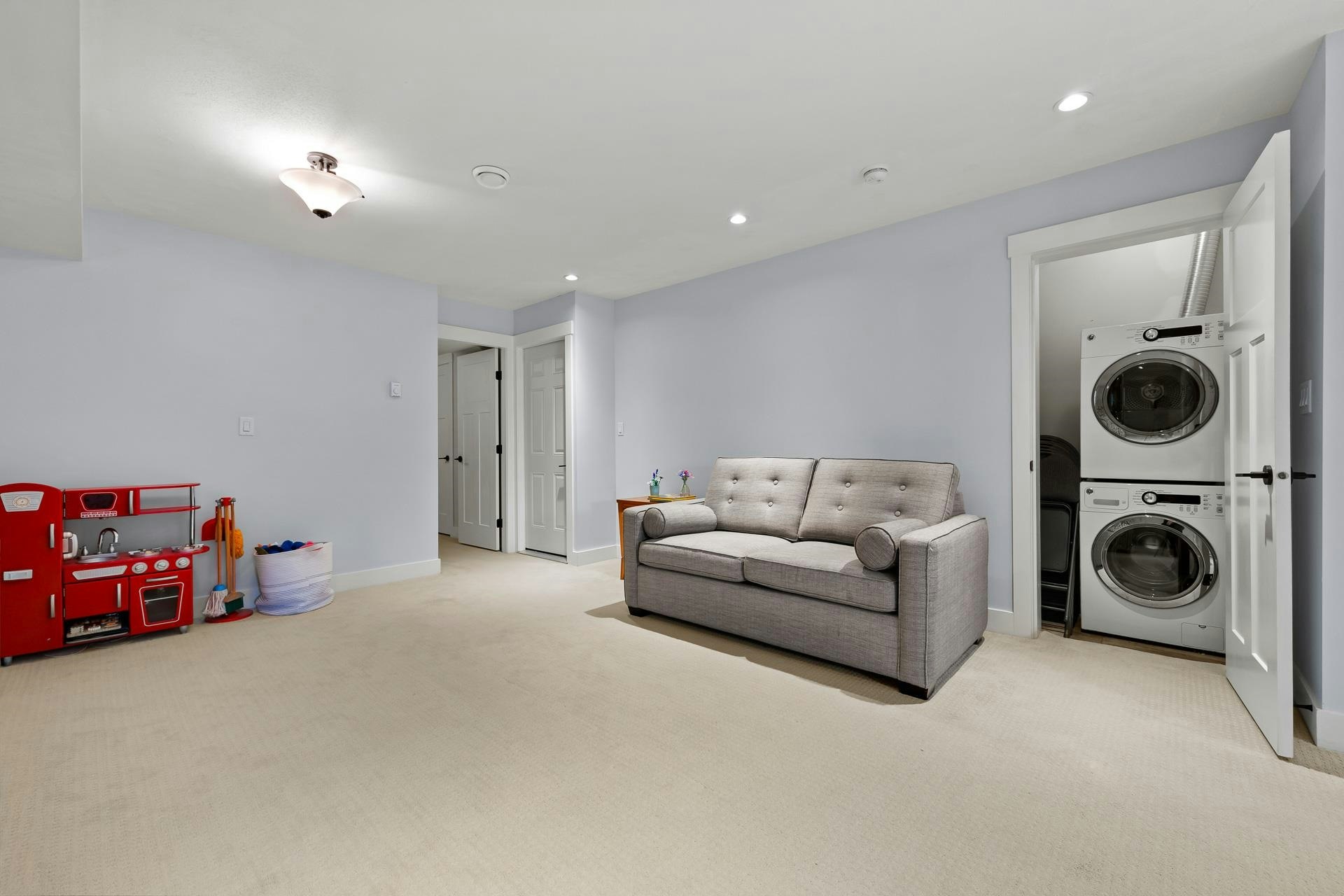 2209 165 Street, Surrey, BC, V3Z 0L8 - 29