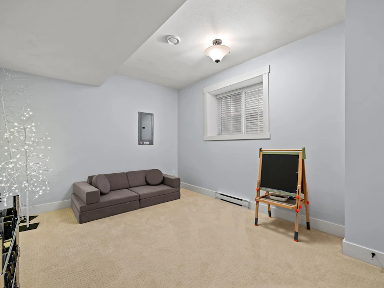 2209 165 Street, Surrey, BC, V3Z 0L8 - 30